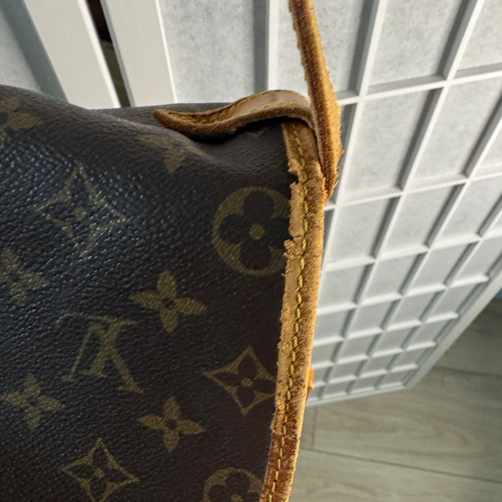 Louis Vuitton Dark Brown Monogram Messenger Bag - Picture 10 of 16
